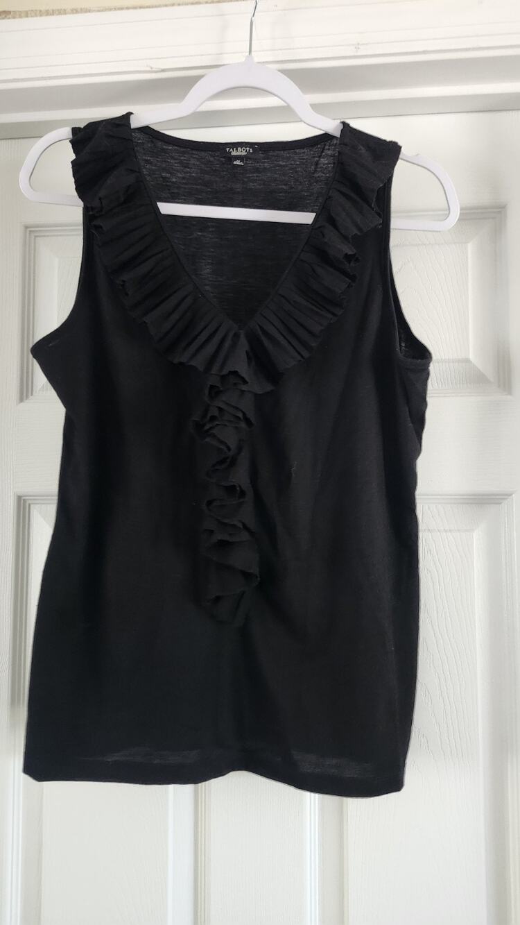 Talbots Women's Black Sleeveless Ruffle V-Neck Knit Top Tank Size Medium #350